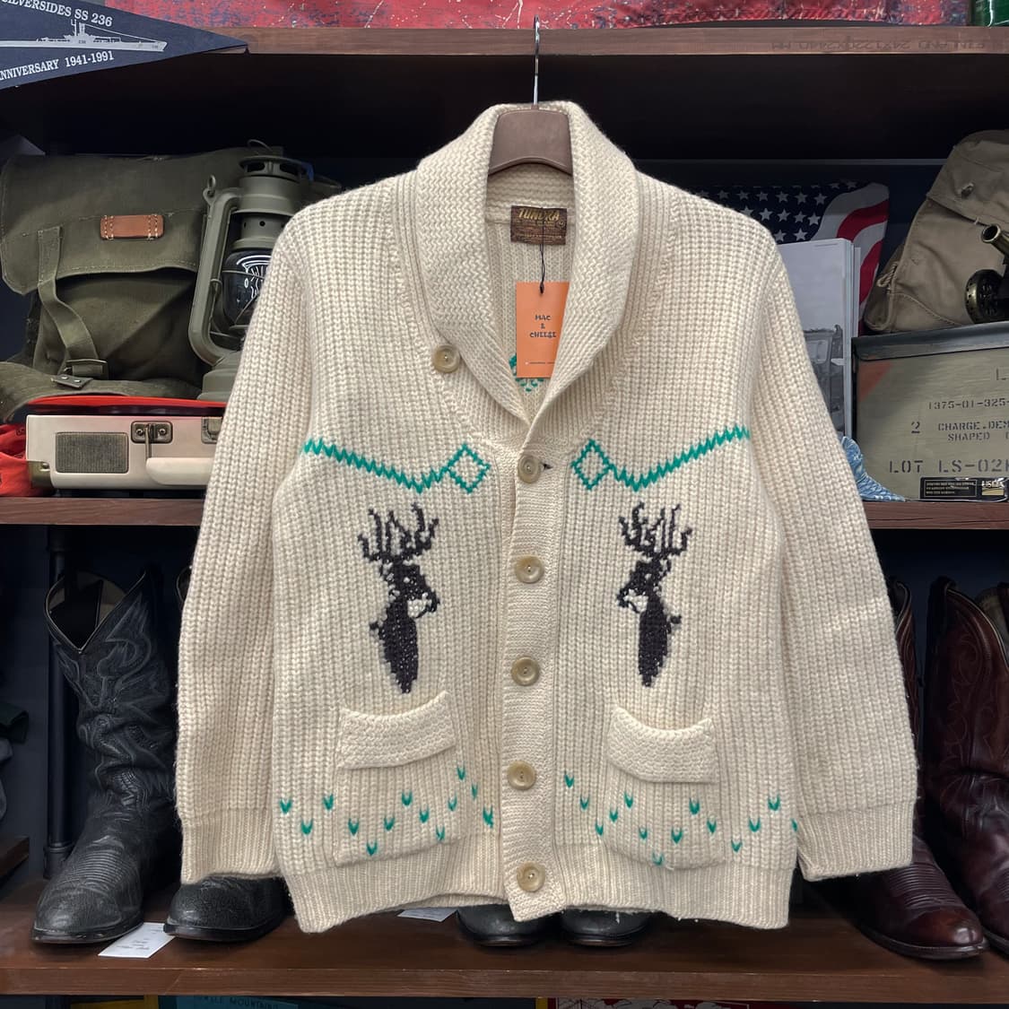 70s 툰드라 캐나다 버진 울 사슴 패턴 코위찬 니트 가디건 상품이미지1