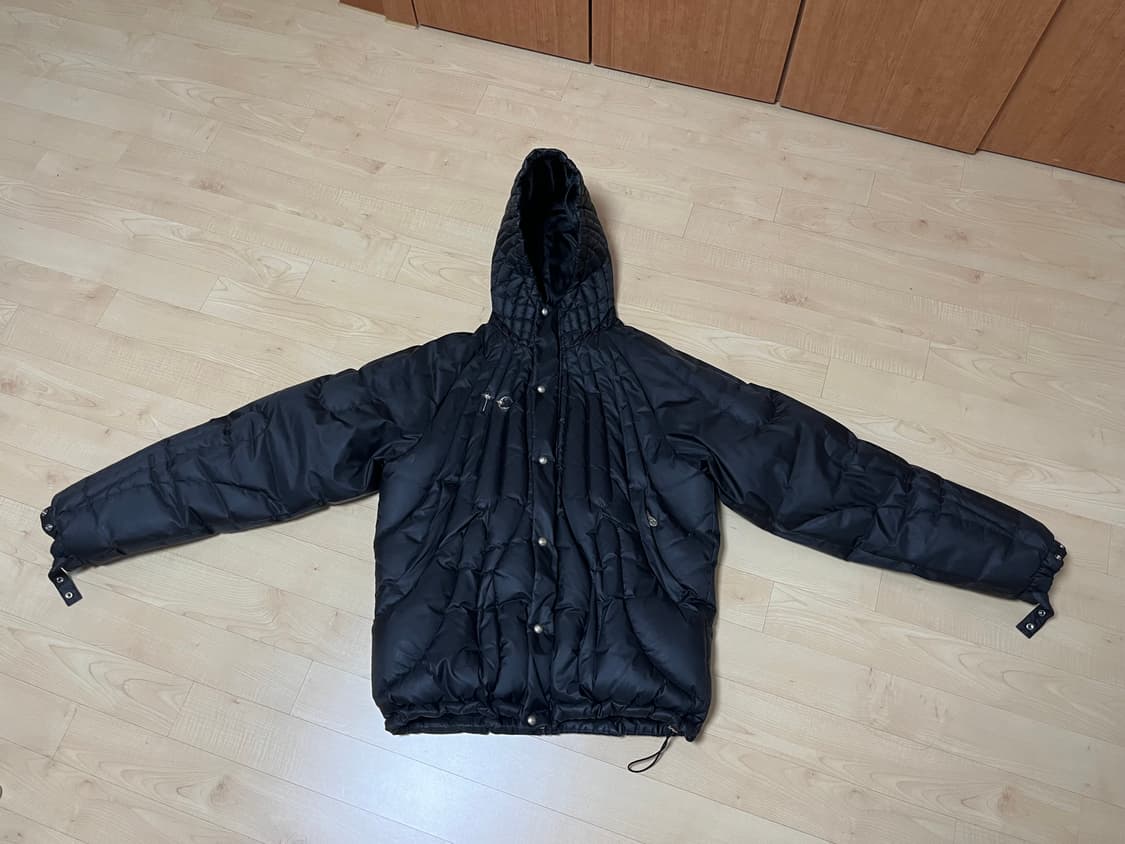 [m] 떠그클럽 케이브 다운자켓 패딩 블랙 상품이미지1