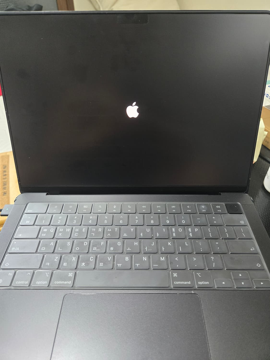 맥북프로 m4 14 스페이스블랙 24gb 512g 애케+ 매직마우스 상품이미지2