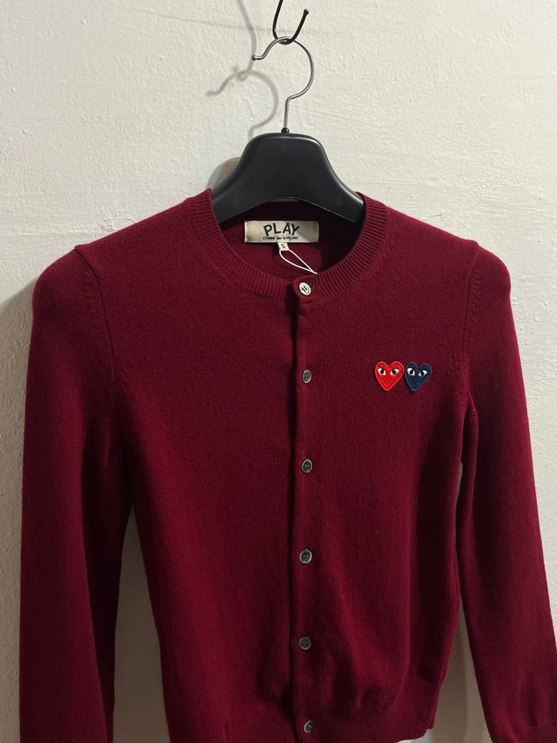 꼼데 가르송 플레이 더블 하트 패치 가디건 상품이미지5