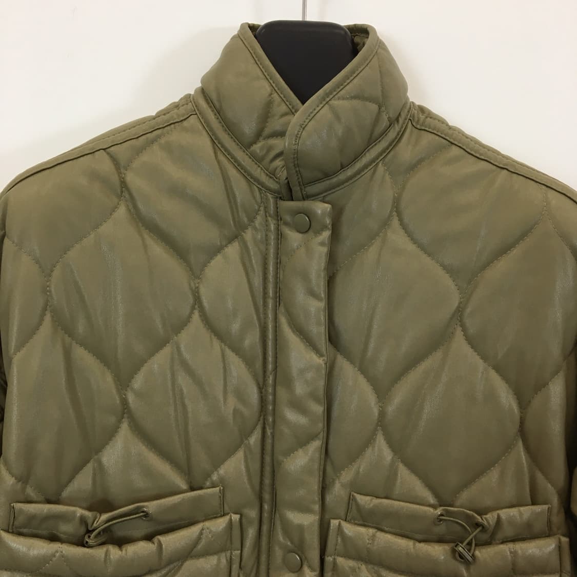 자라 비건레더 누빔패딩 XS 오버  상품이미지2