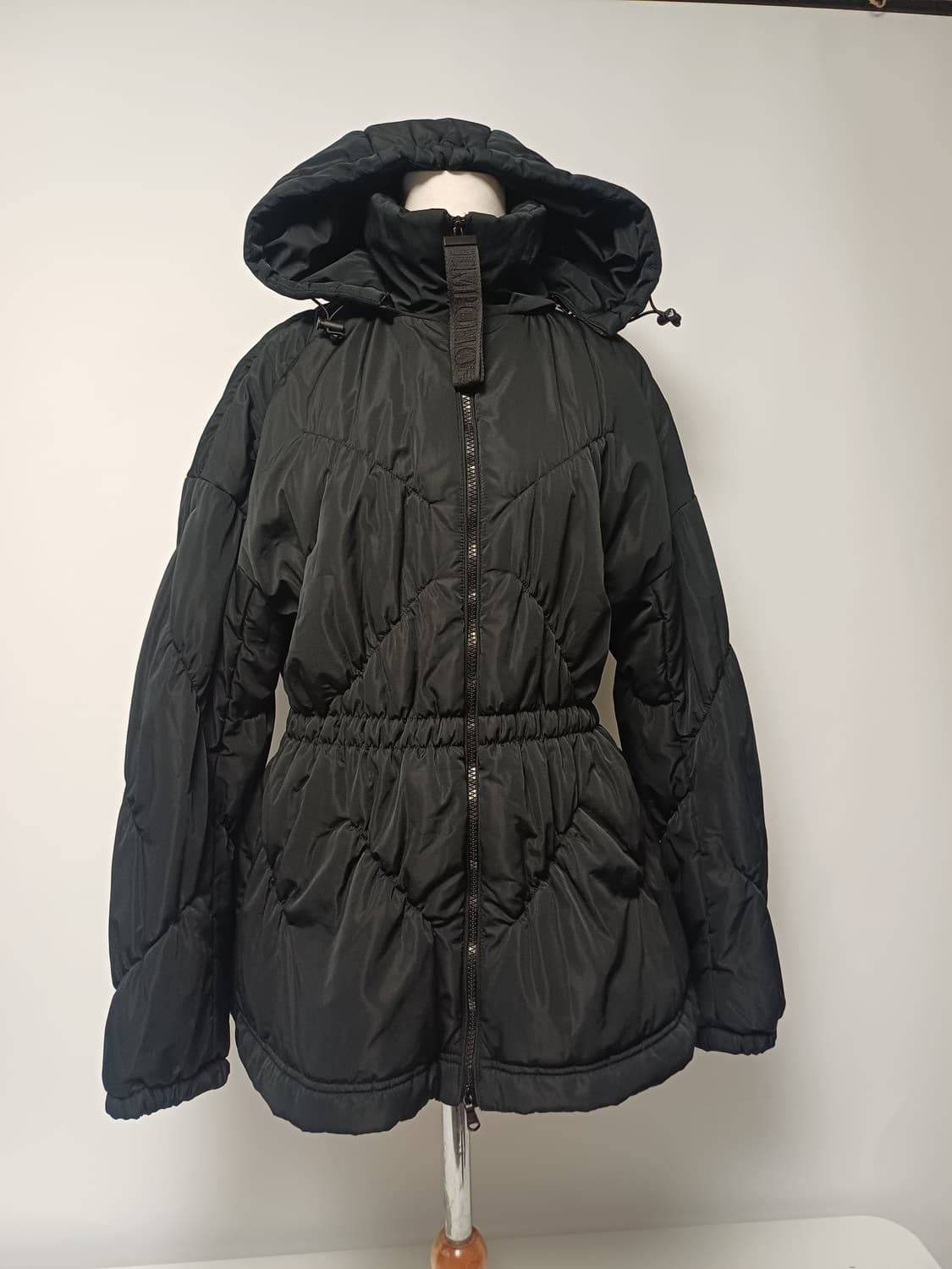 엠포리오 아르마니 여성 패딩 (IT44/국내66-77) 상품이미지1