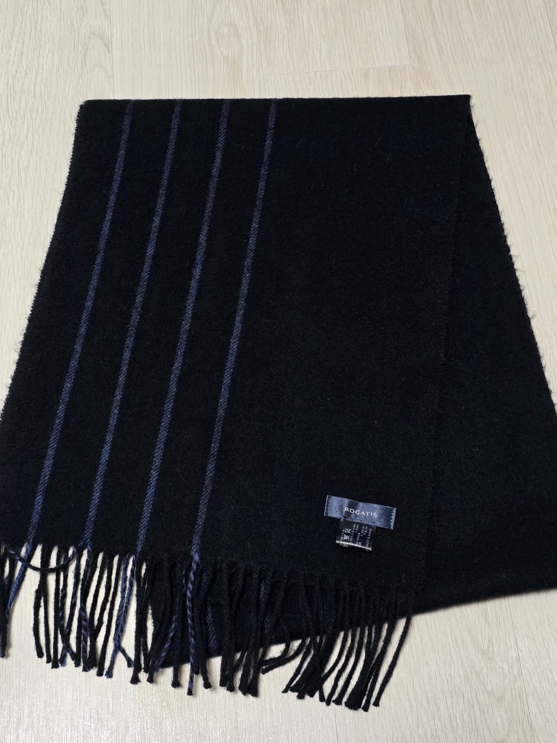 로가디스 캐시미어 함유 울 머플러 상품이미지4