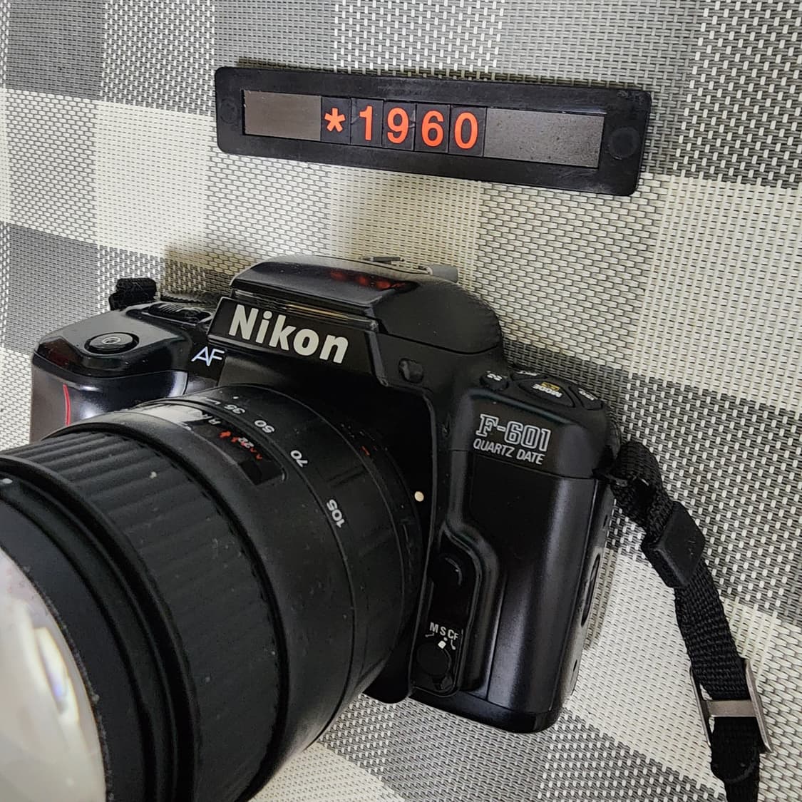 니콘 F-601 데이터백 필름카메라 28-105 줌렌즈 상품이미지2