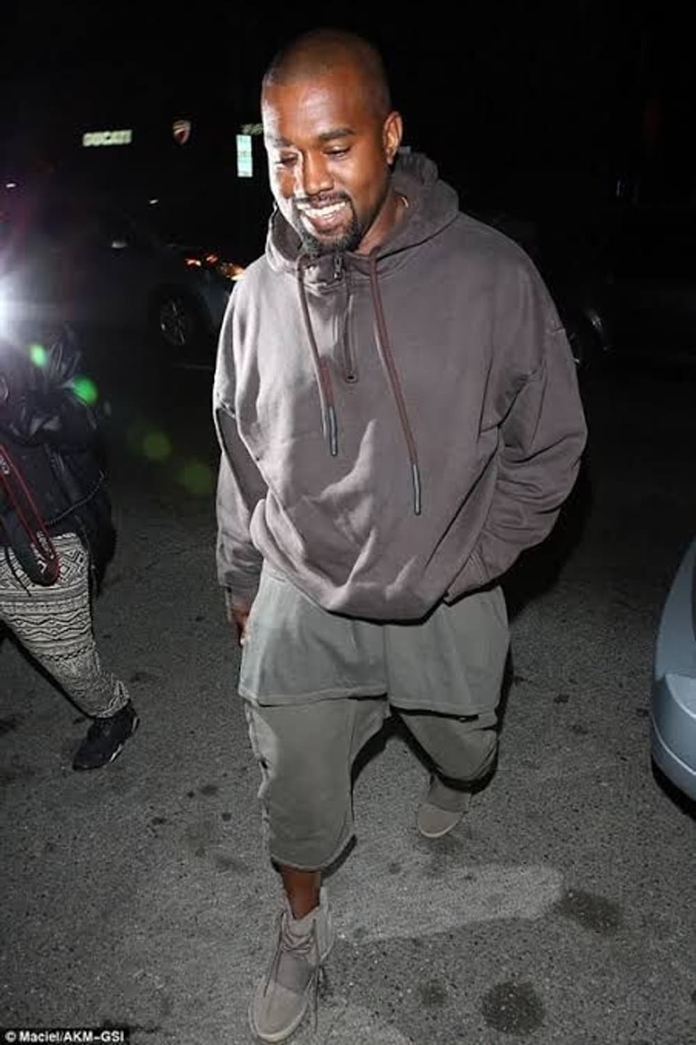 yeezy season 1 스웨트 숏 팬츠 S 상품이미지1