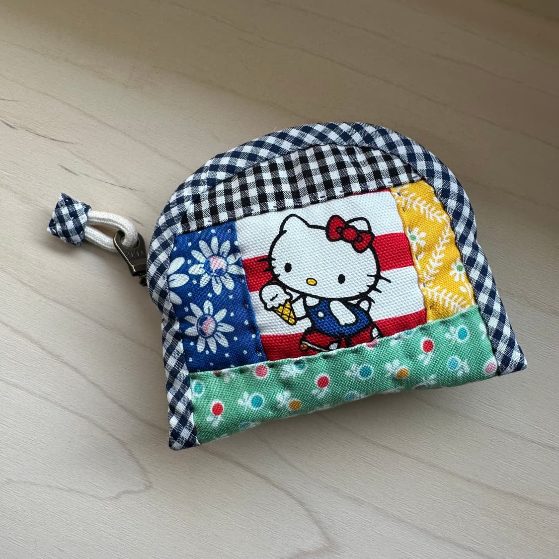 키티 에어팟 파우치 / 동전지갑 / 키링 / 핸드메이드 상품이미지5