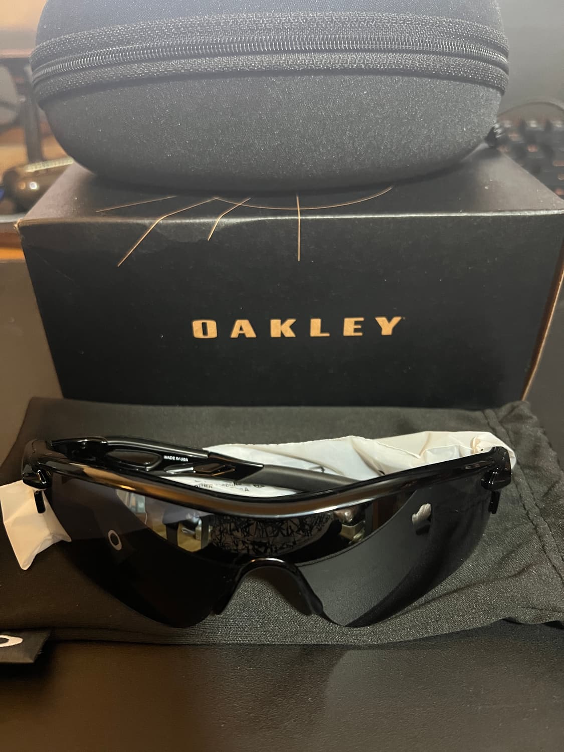 오클리 레이다락 블랙 실버로고 상품이미지1