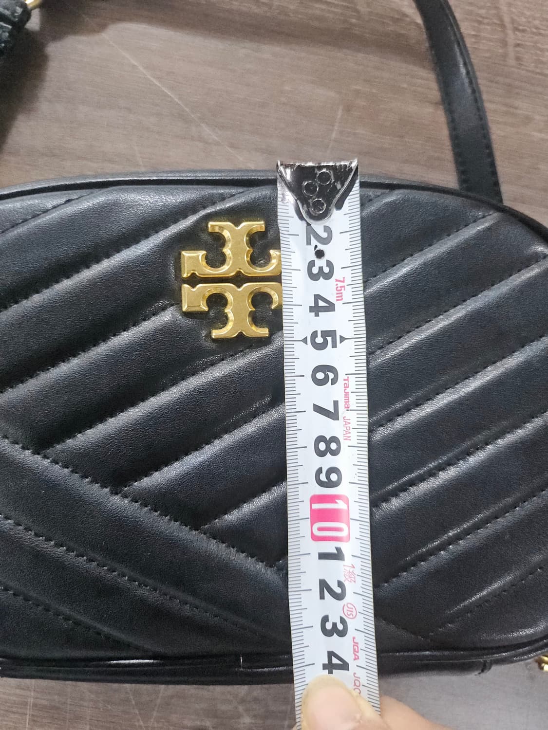 토리버치 키라 쉐브론 카메라백 상품이미지10