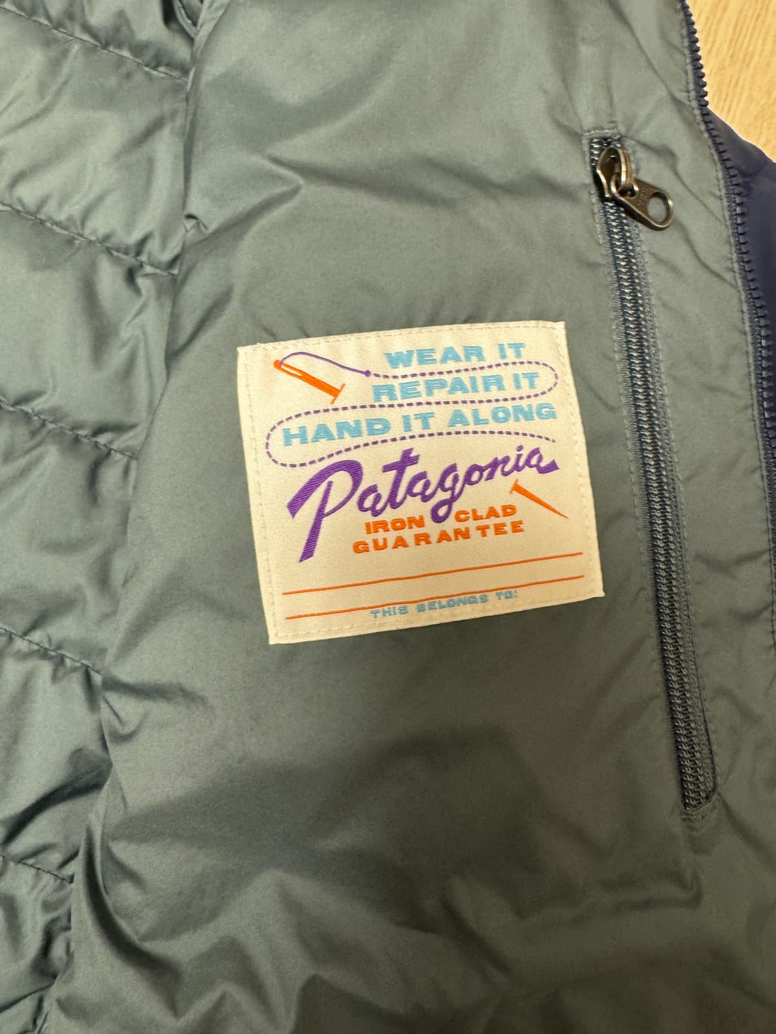 파타고니아 키즈 다운 패딩 xxl 상품이미지4