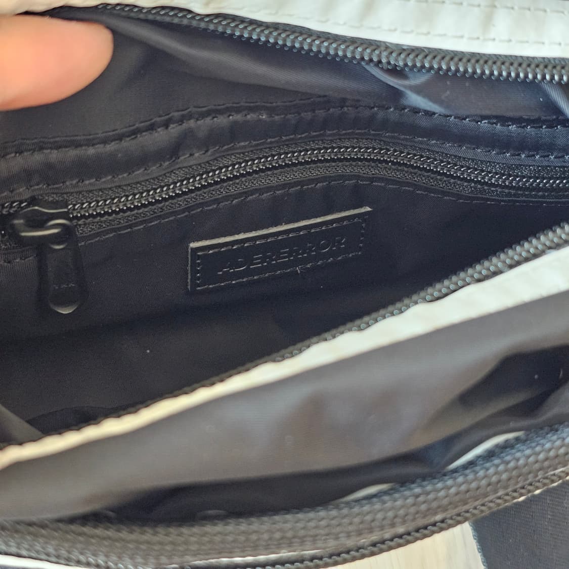 아더에러 PVC 트레이스 크로스백 109 가방 남자 여자 프라이탁재질 상품이미지6