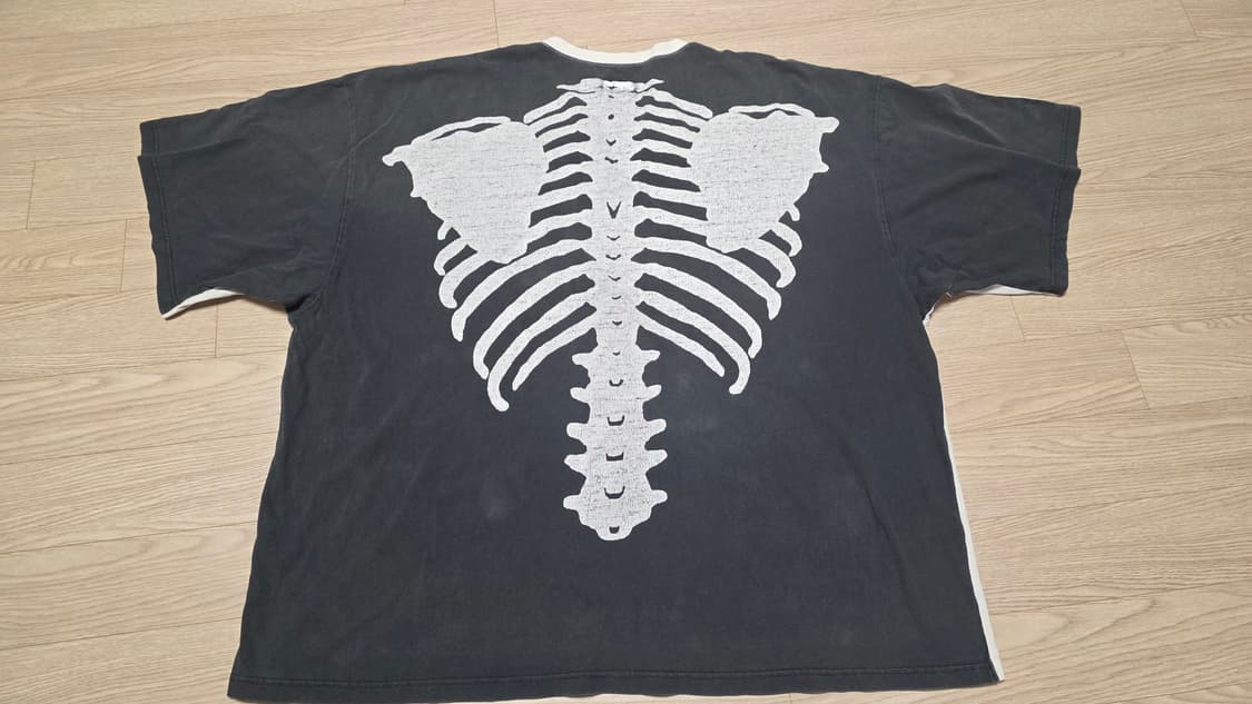 캐피탈 kapital 본 투톤 빅 포켓 티셔츠 키나리 블랙 상품이미지1