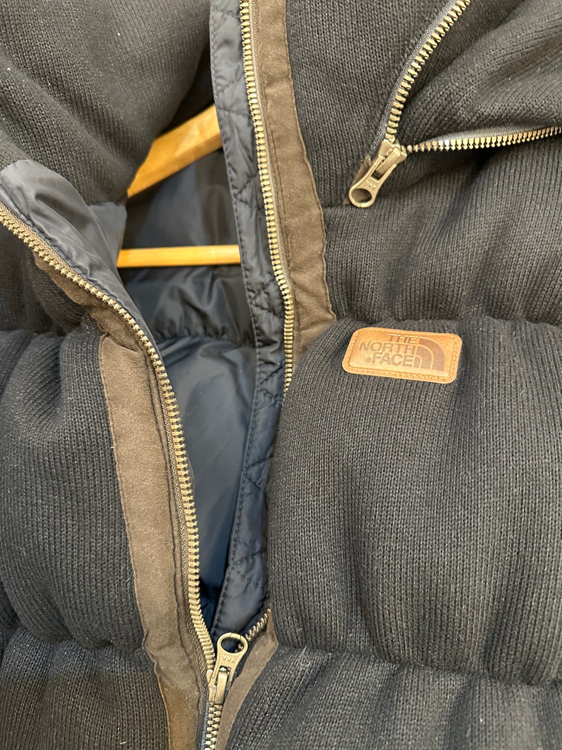 95)노스페이스 블랙 니트 구스 패딩 조끼 상품이미지4