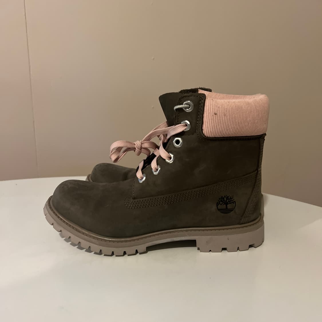 팀버랜드 6인치 프리미엄 워터프루프 올리브 누벅 상품이미지2