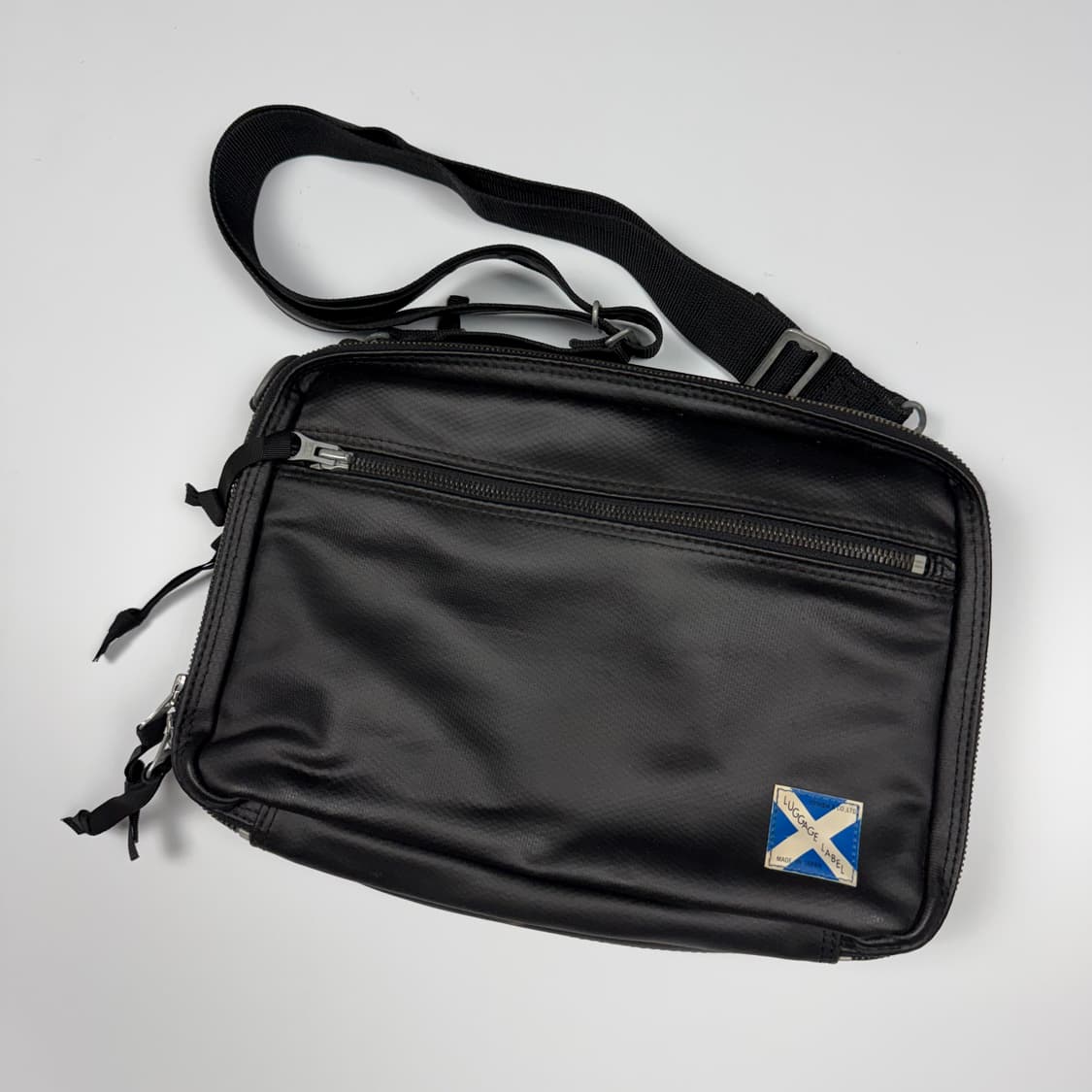 요시다포터 러기지라벨 뉴라이너 숄더백 블랙 상품이미지2