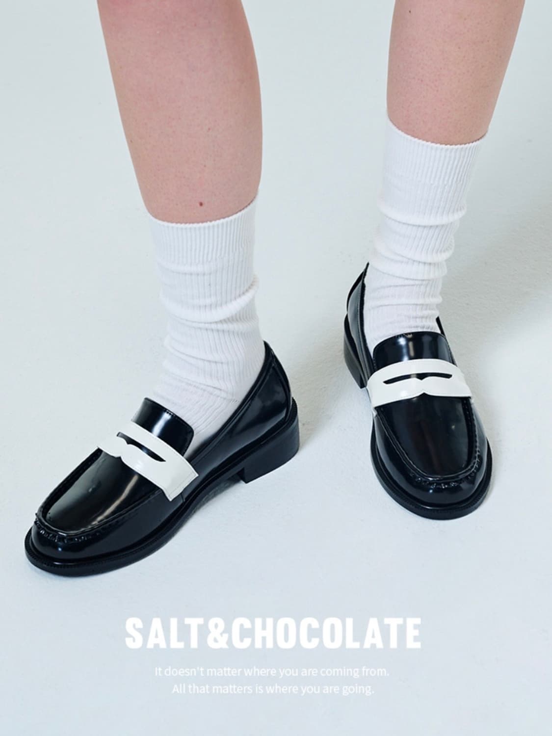 [새상품] 솔트앤초콜릿 투톤 로퍼 240 상품이미지1