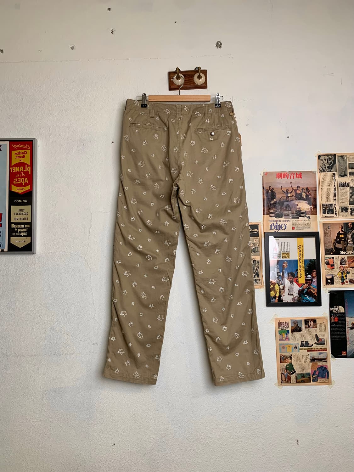 베이프 스타 자수 치노팬츠 상품이미지3