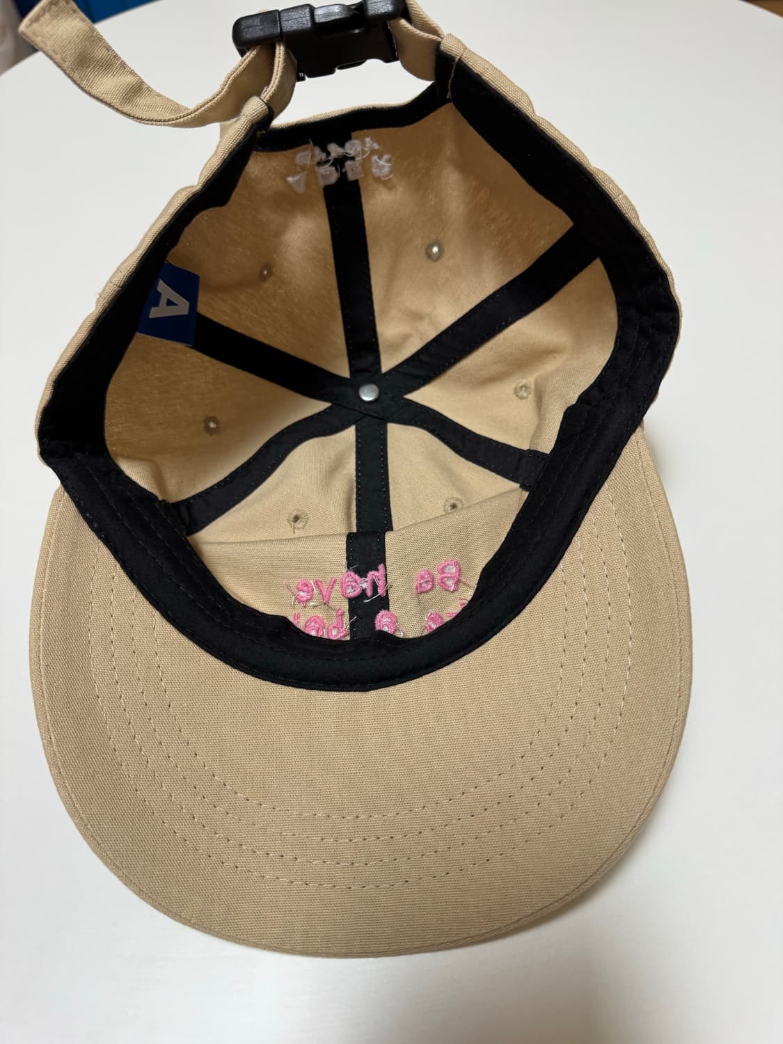 아더에러 베이지 볼캡 미친 가격에 판매합니다! 상품이미지4