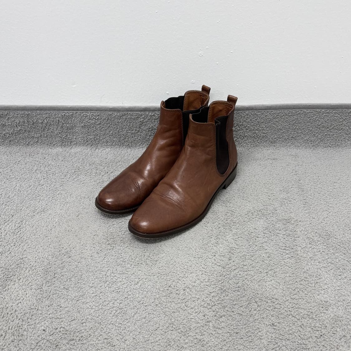 Margaret Howell chelsea boots 상품이미지1
