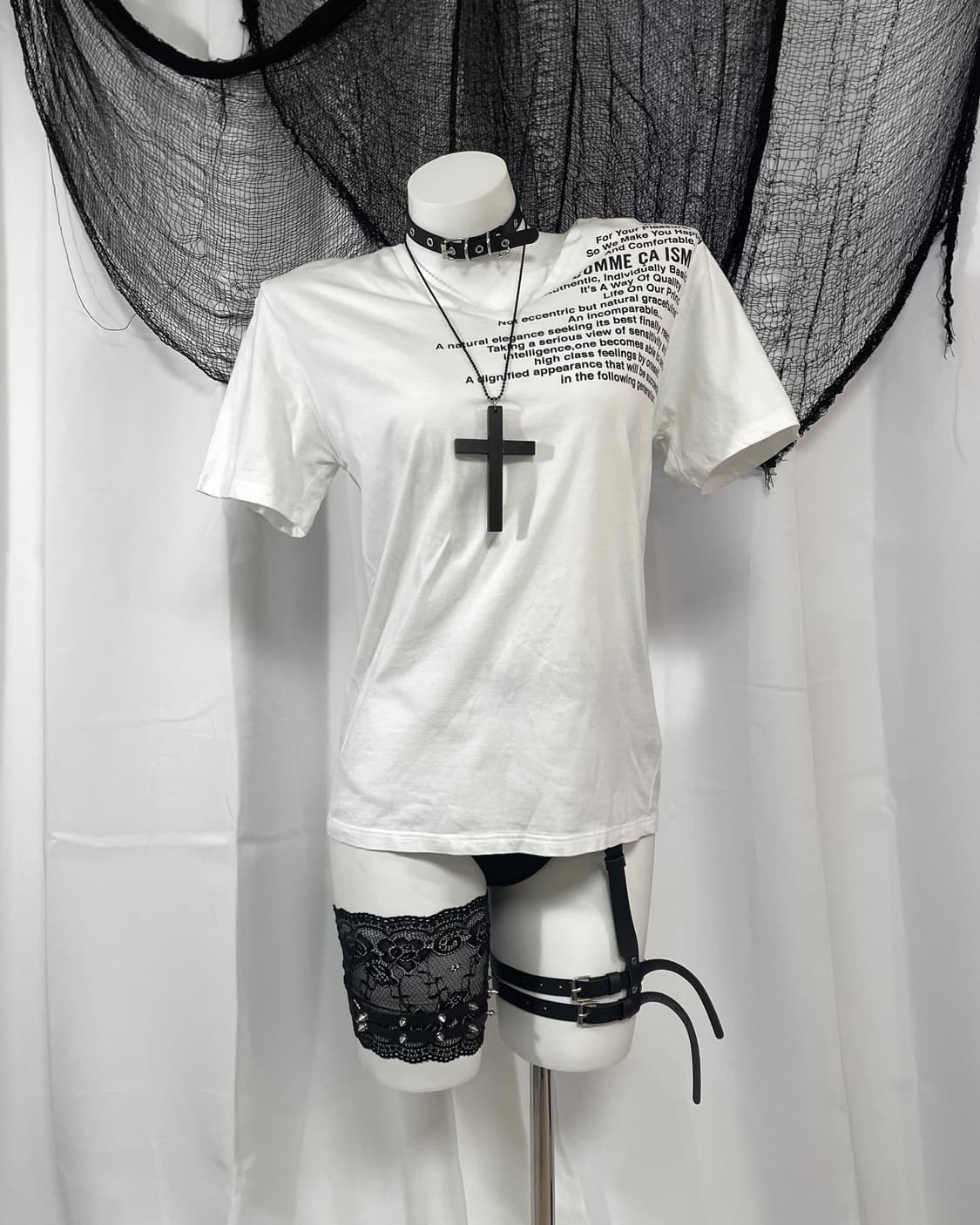 white lettering t-shirt 상품이미지1