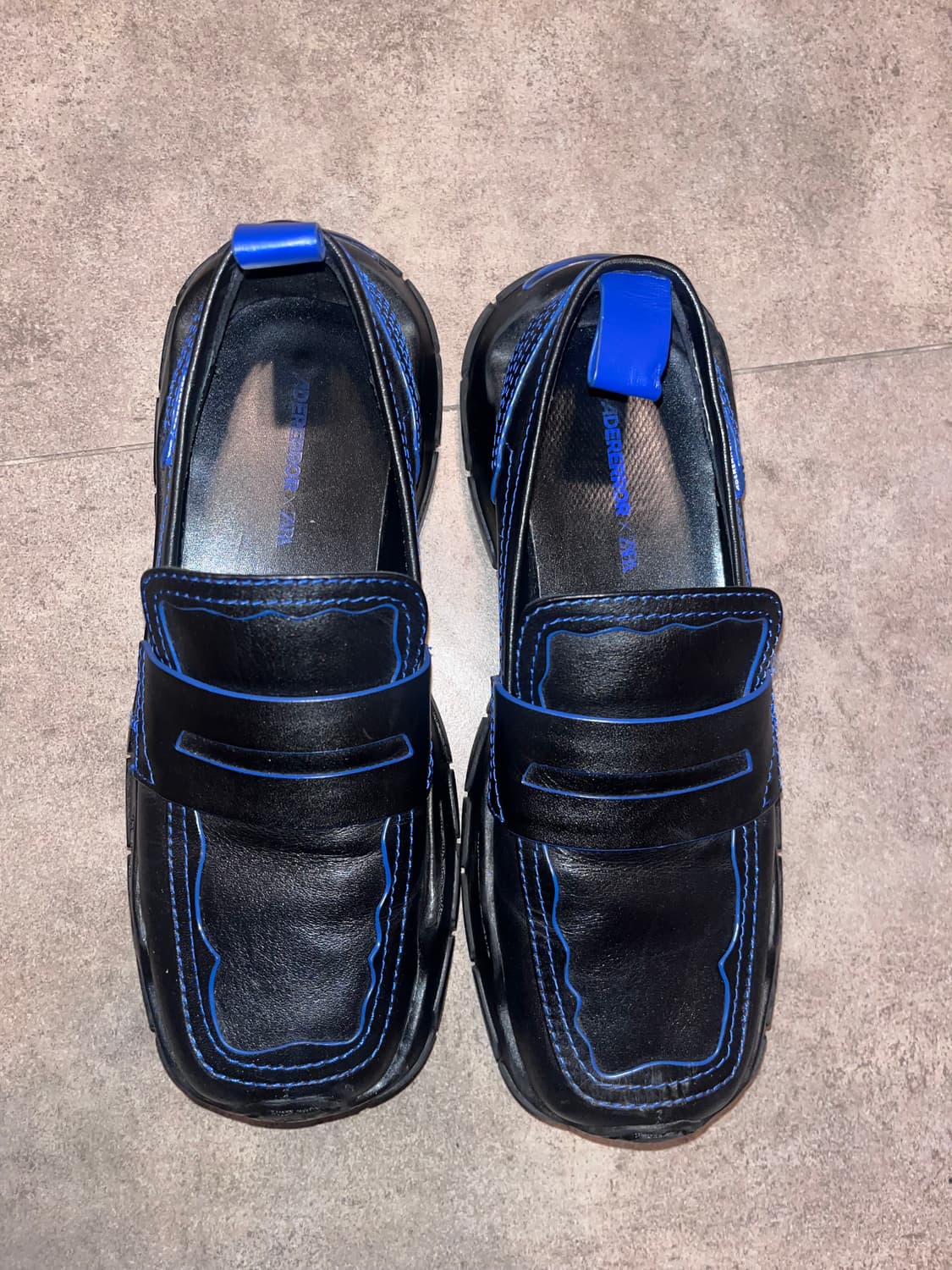 아더에러 신발 상품이미지2