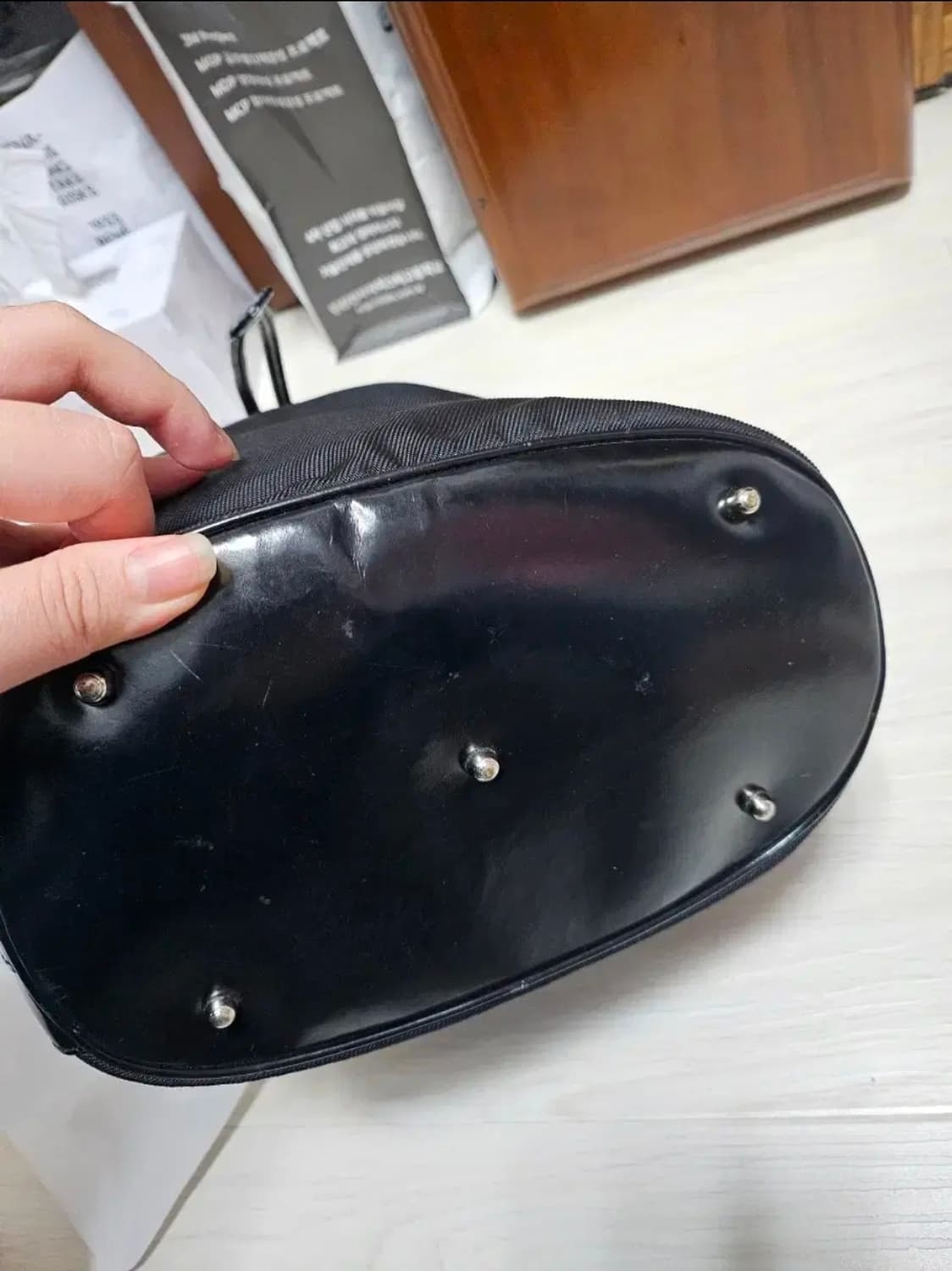 정품) 구찌 뱀부 버킷백 블랙 판매합니다 (희귀매물) 상품이미지10