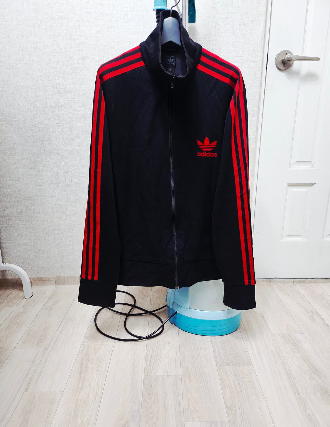 (105~110)☆초대장급☆ 아디다스 오리지널 유로파 [검빨] 트랙탑져지 상품이미지1