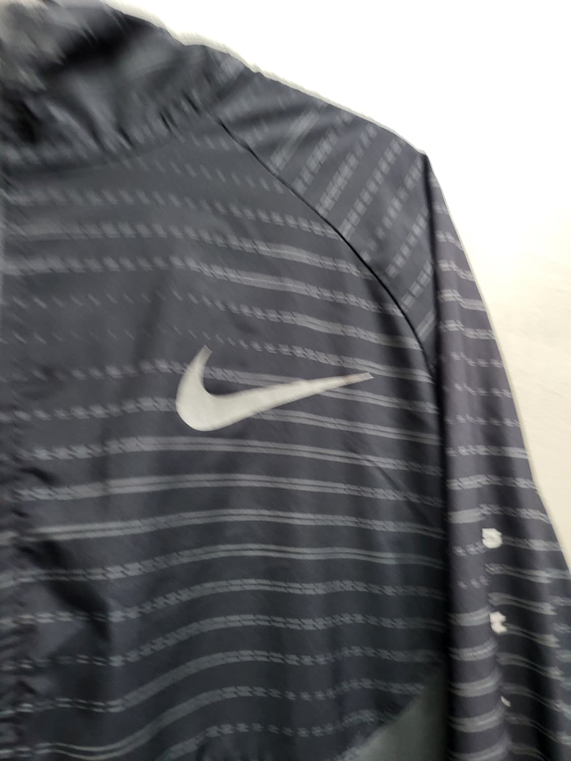 나이키 런닝 바람막이 블랙 가슴60 기장66 상품이미지3