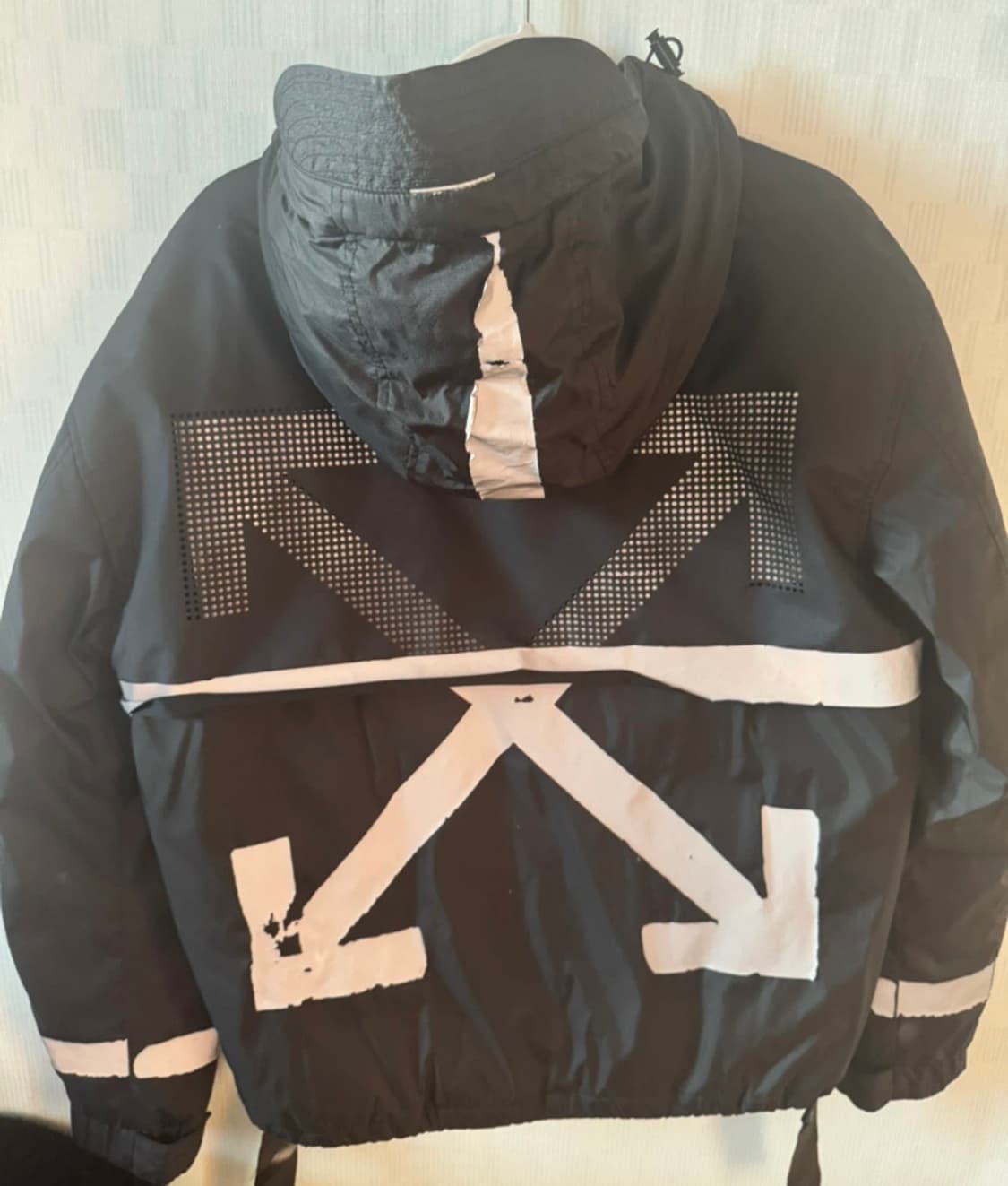 [정품/한정판] 몽클레어 × 오프화이트 리미티드 후드 패딩 자켓 L 상품이미지2