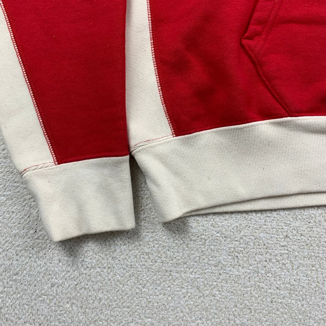 카브엠트 그래픽 후드티 레드 상품이미지6