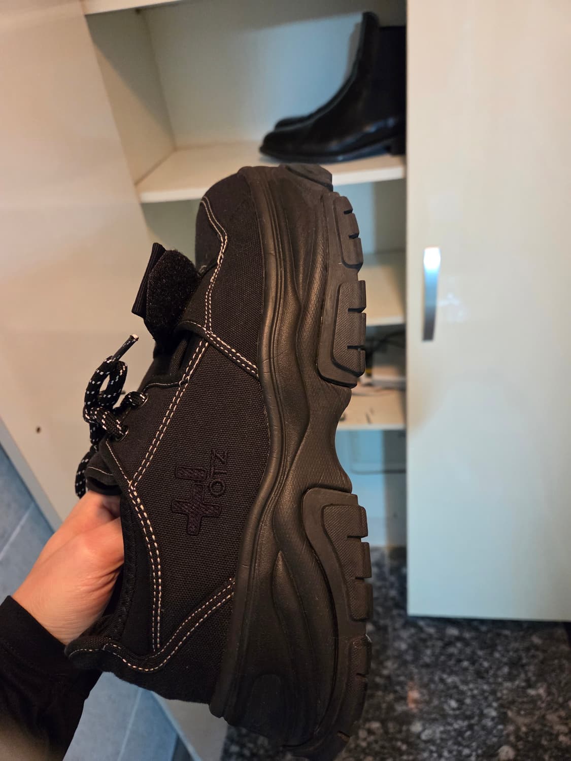 오찌 하이컨버스 팝니다. 상품이미지4