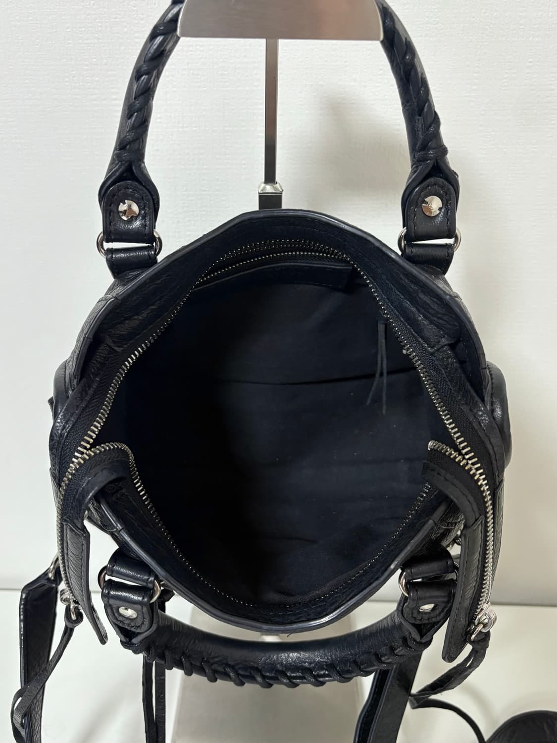 발렌시아가 모터백 미니 블랙 상품이미지8