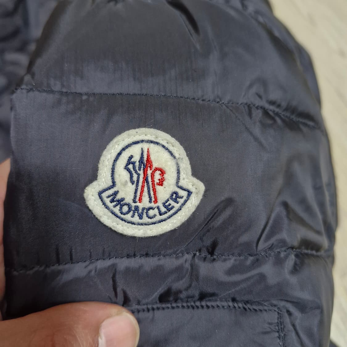 몽클레어 경량패딩 3사이즈 100 상품이미지4