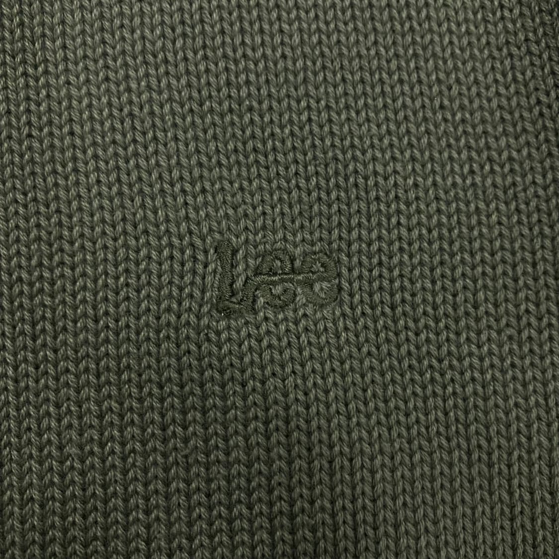 Lee 카키 컬러 스몰 로고 니트 상품이미지2
