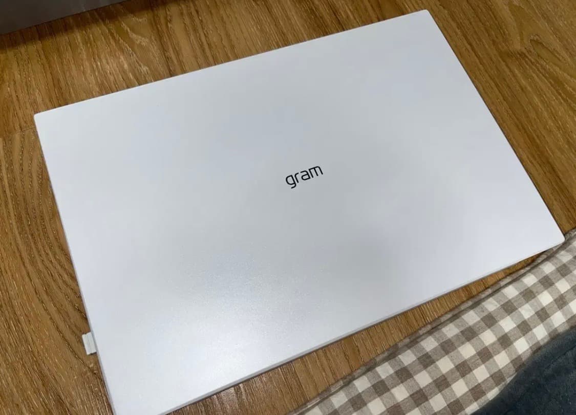 LG 그램 16인치 2021년형 화이트 상품이미지1