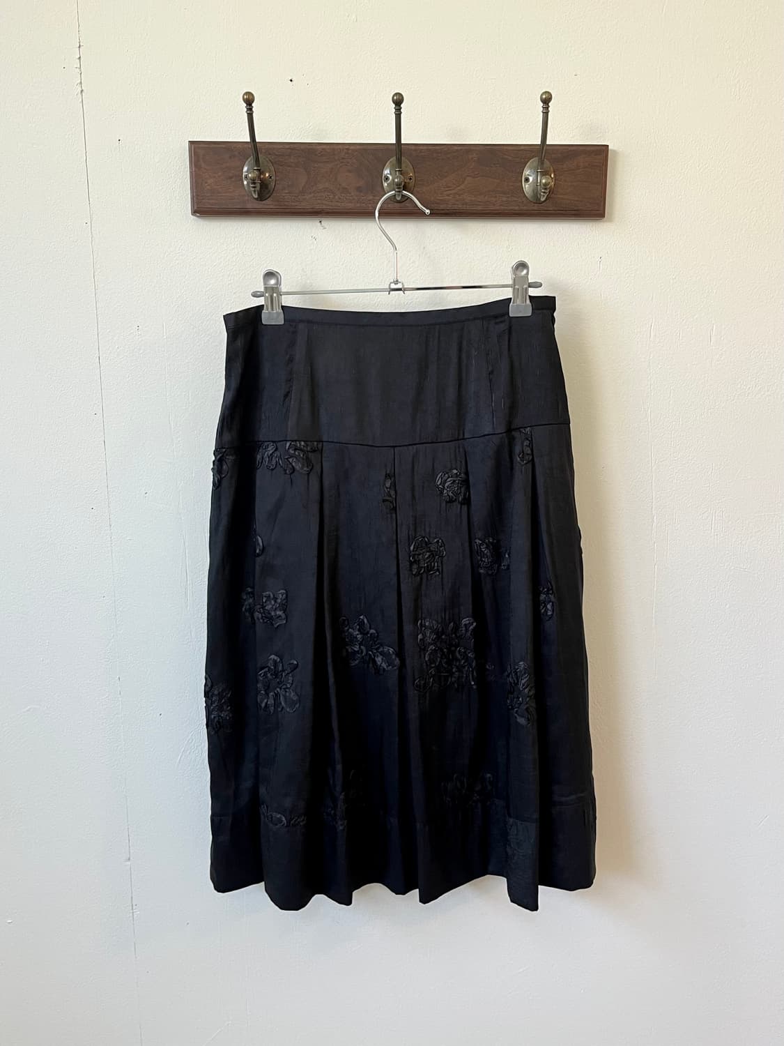 fleurdecor 블랙 플라워 스커트 상품이미지4