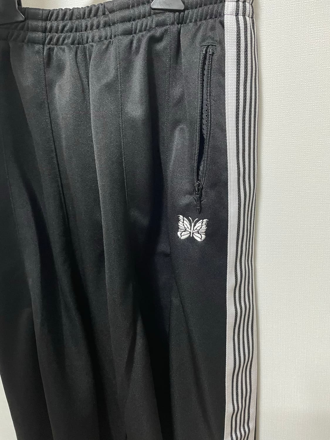 니들스 트랙팬츠 hd 검흰 S사이즈 상품이미지2