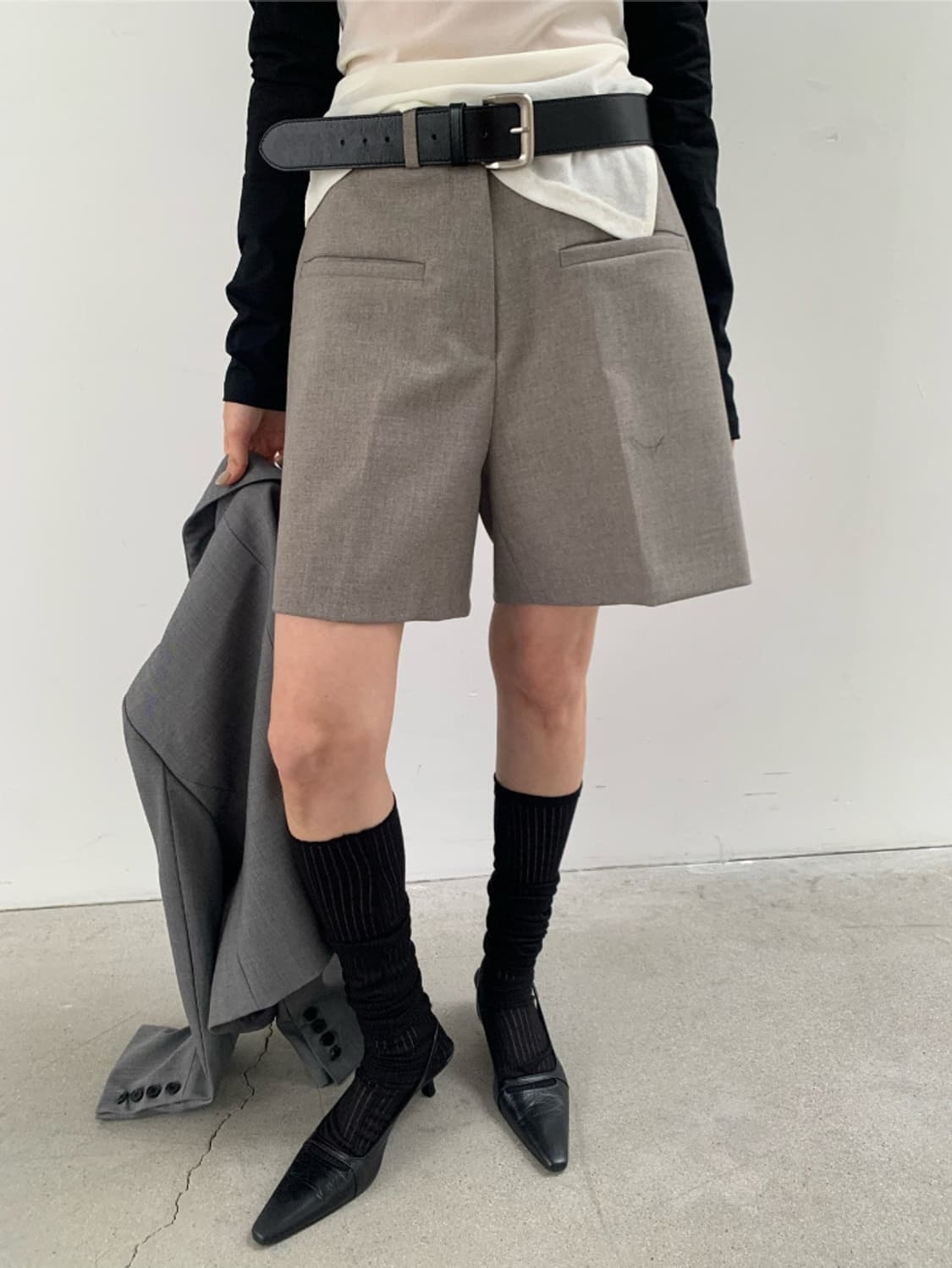 브리드 버뮤다팬츠 베이지/블랙 상품이미지1