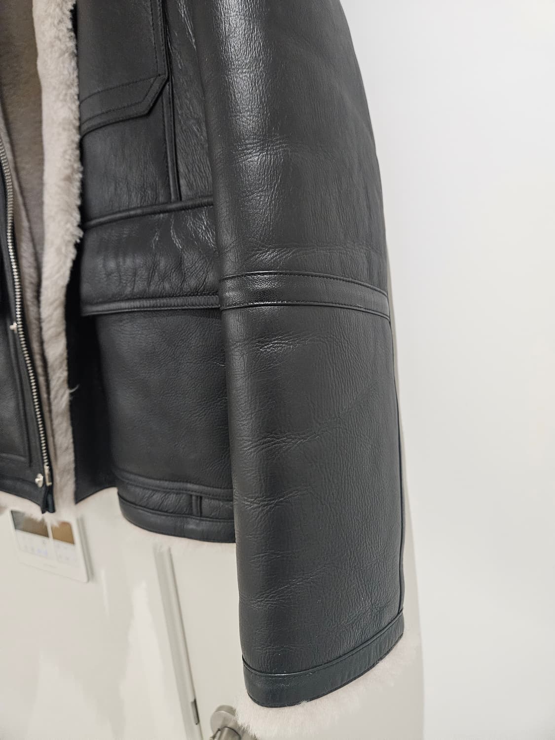 모마디자인 필드자켓 무스탕 블랙실버 상품이미지5