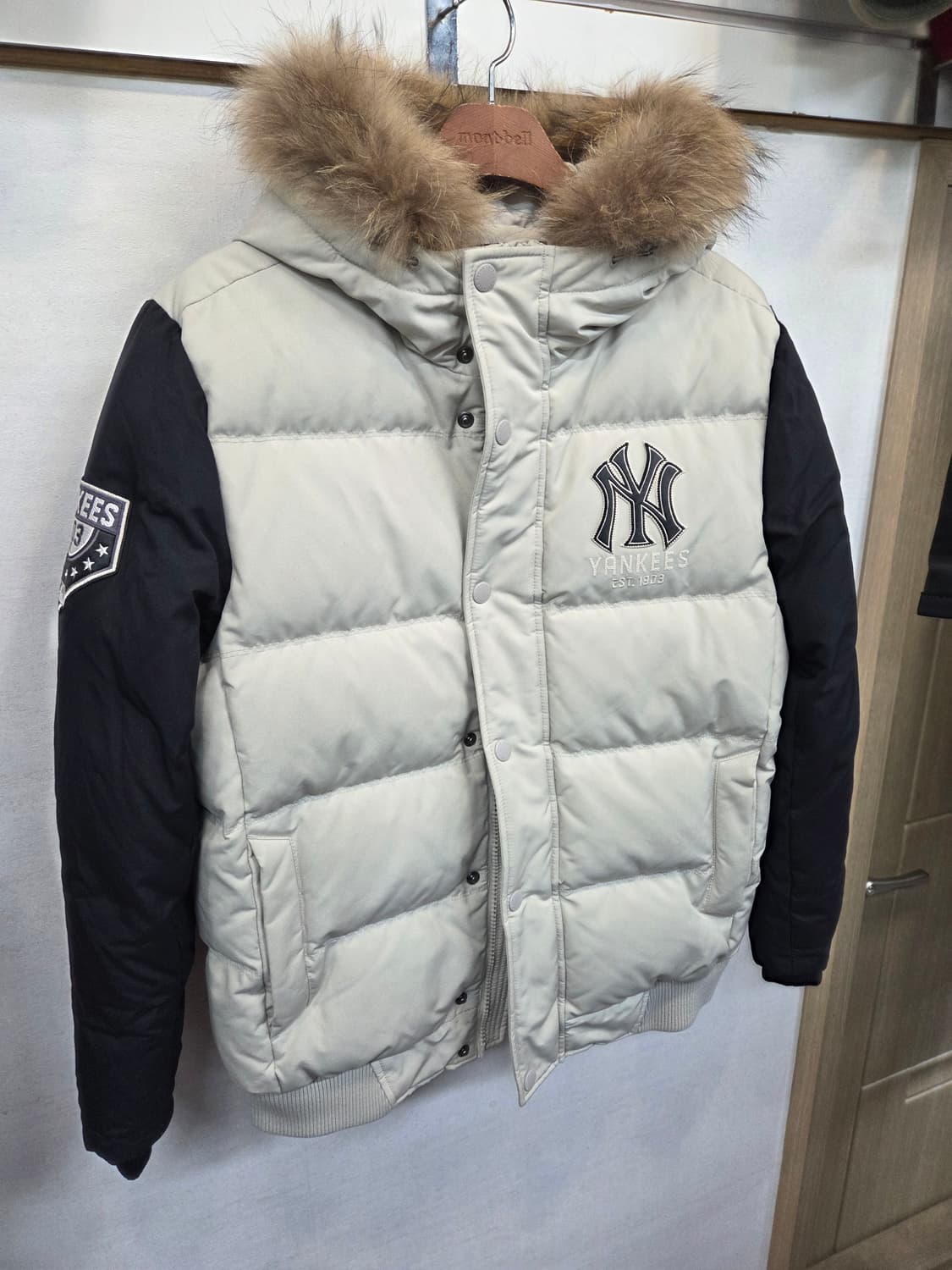 엠엘비 뉴욕양키즈 라쿤퍼 덕다운 패딩 자켓 xl 상품이미지6