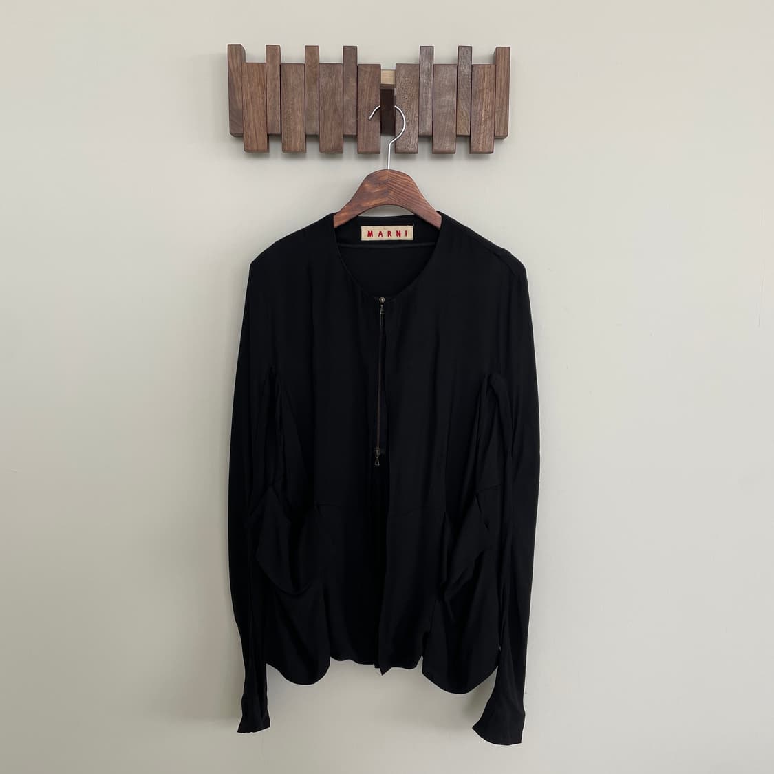 마르니 블랙 논카라 집업 가디건 상품이미지1