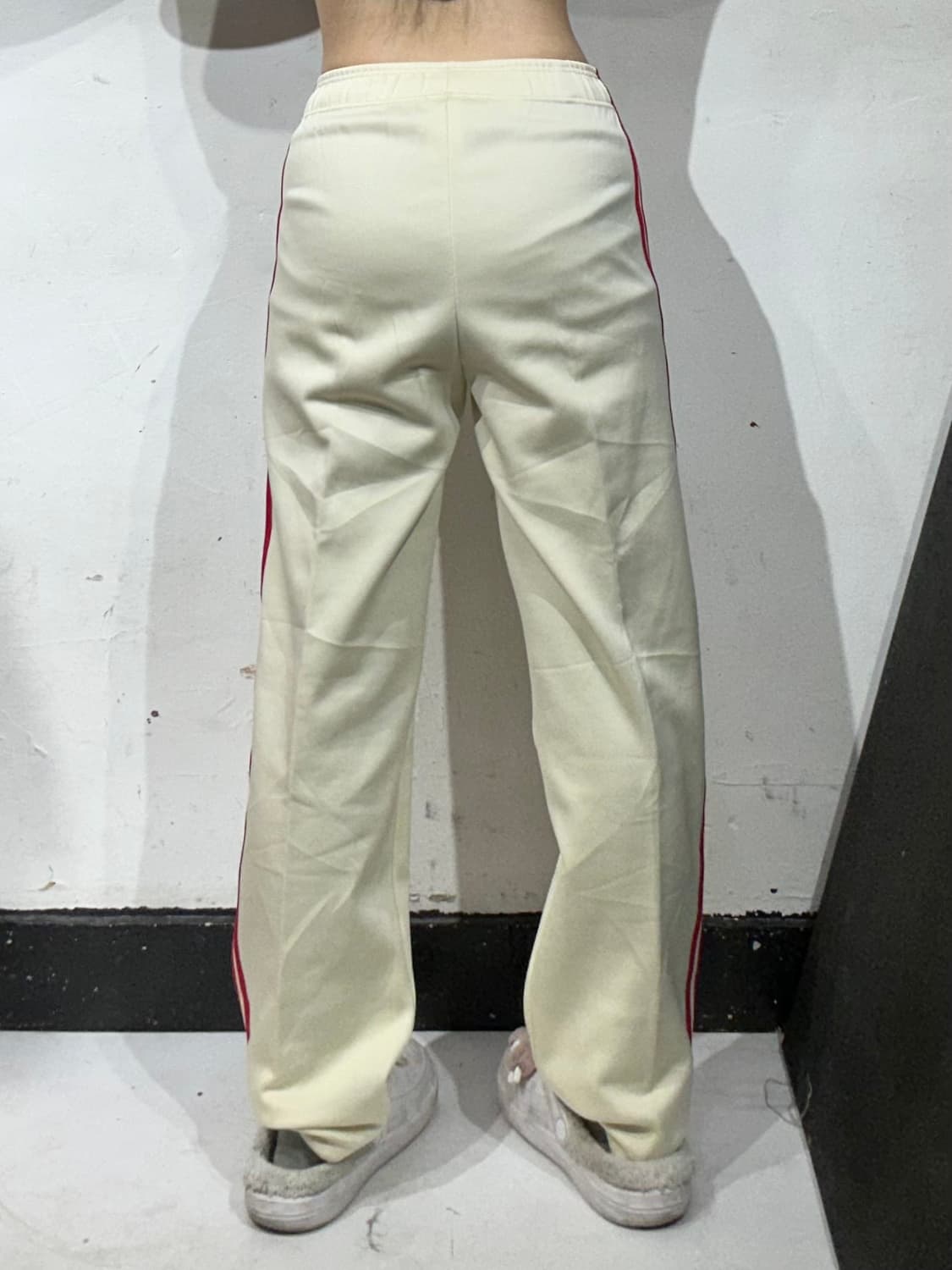 아디다스 크림 베이지 레드 삼선 와이드 트레이닝 바지 추리닝 팬츠 XS 상품이미지3