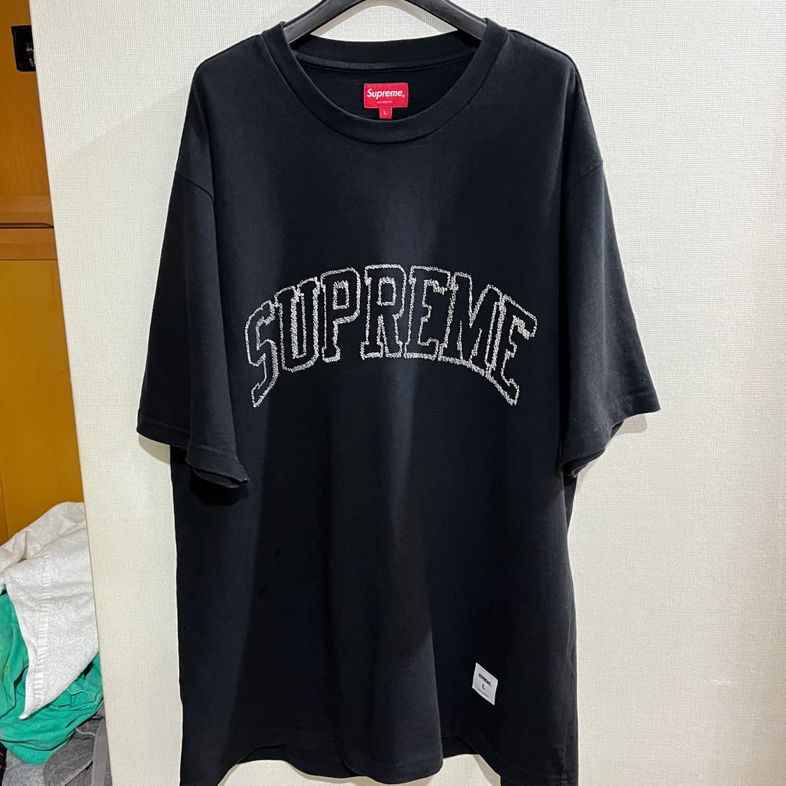 (L) 슈프림 자수 스케치 반팔 티셔츠 상품이미지1