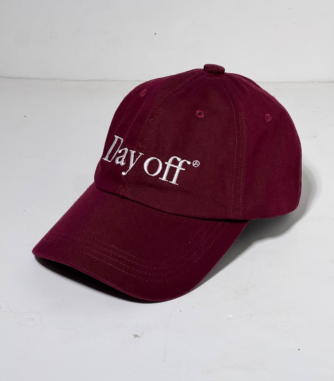 에이카화이트 day off 볼캡 버건디 상품이미지1