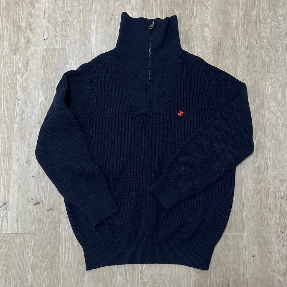 버버리힐즈폴로클럽 모직 하이넥 하프 집업 니트 L(100) 상품이미지1