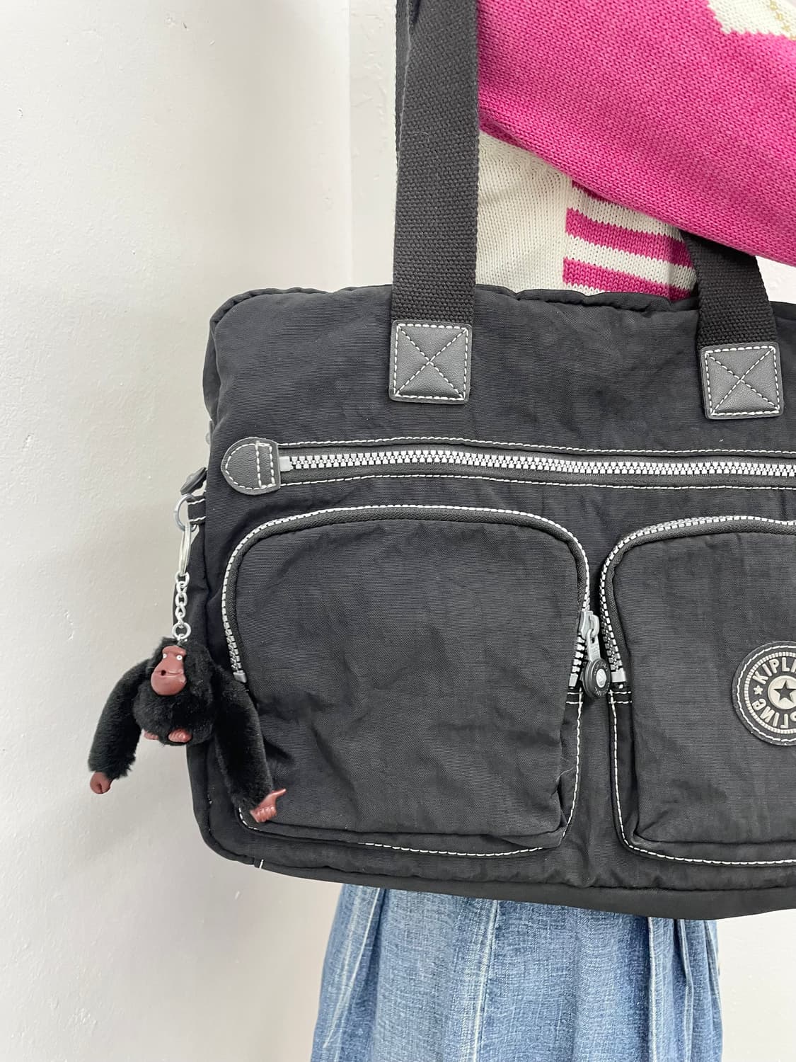 키플링 블랙 지퍼 포켓 숄더백  상품이미지3