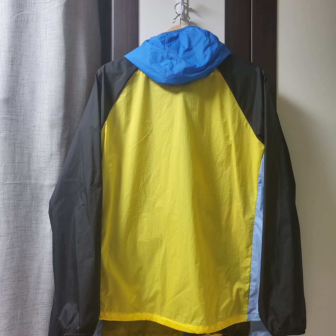 마르니 유니클로 바람막이 상품이미지3