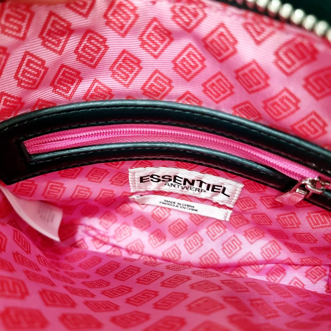 에센셜엔트워프 숄더백 토트백 핸드백 가방 (수납공간:8) / 상태완벽 상품이미지10