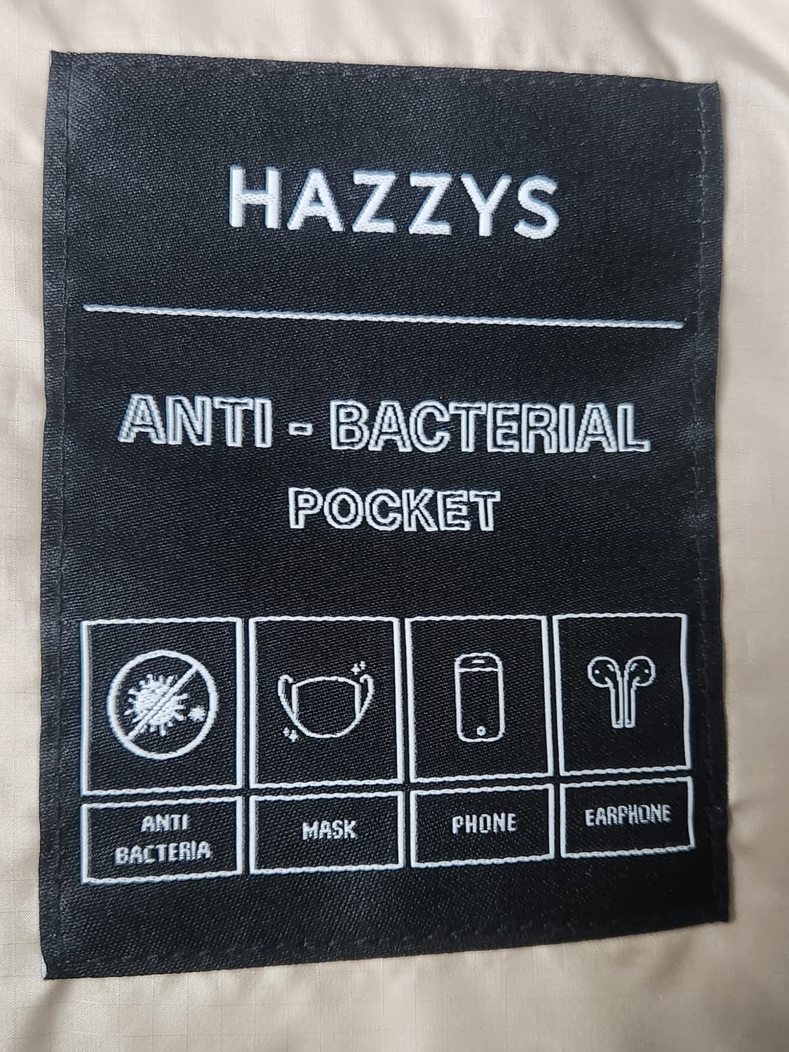 헤지스남성  베이지 후드탈착 구스다운 패딩 점퍼 95 23SS 상품이미지6