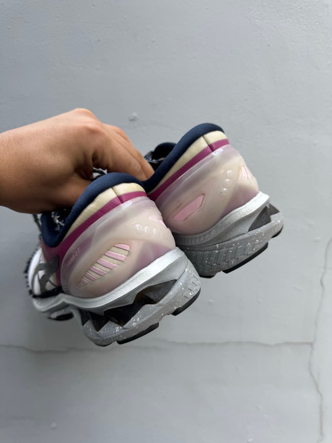 아식스 x 비비안 웨스트우드 스니커즈 상품이미지6