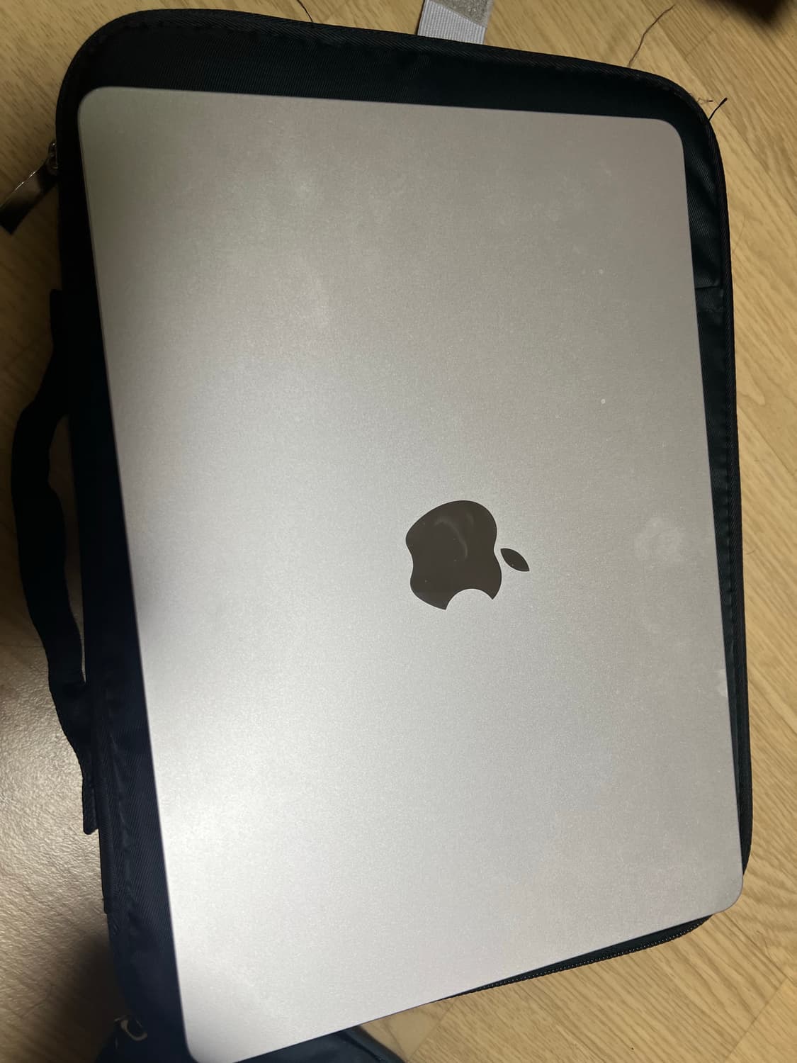 맥북 에어 M2 (2022) 8GB 256GB SSD 스타라이트 13.6 상품이미지1